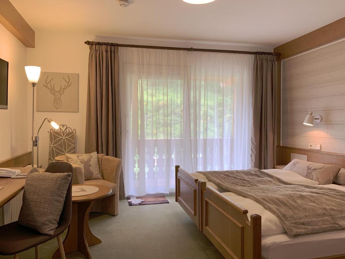 Landhotel Untere Kapfenhardter Muehle Unterreichenbach Exteriér fotografie