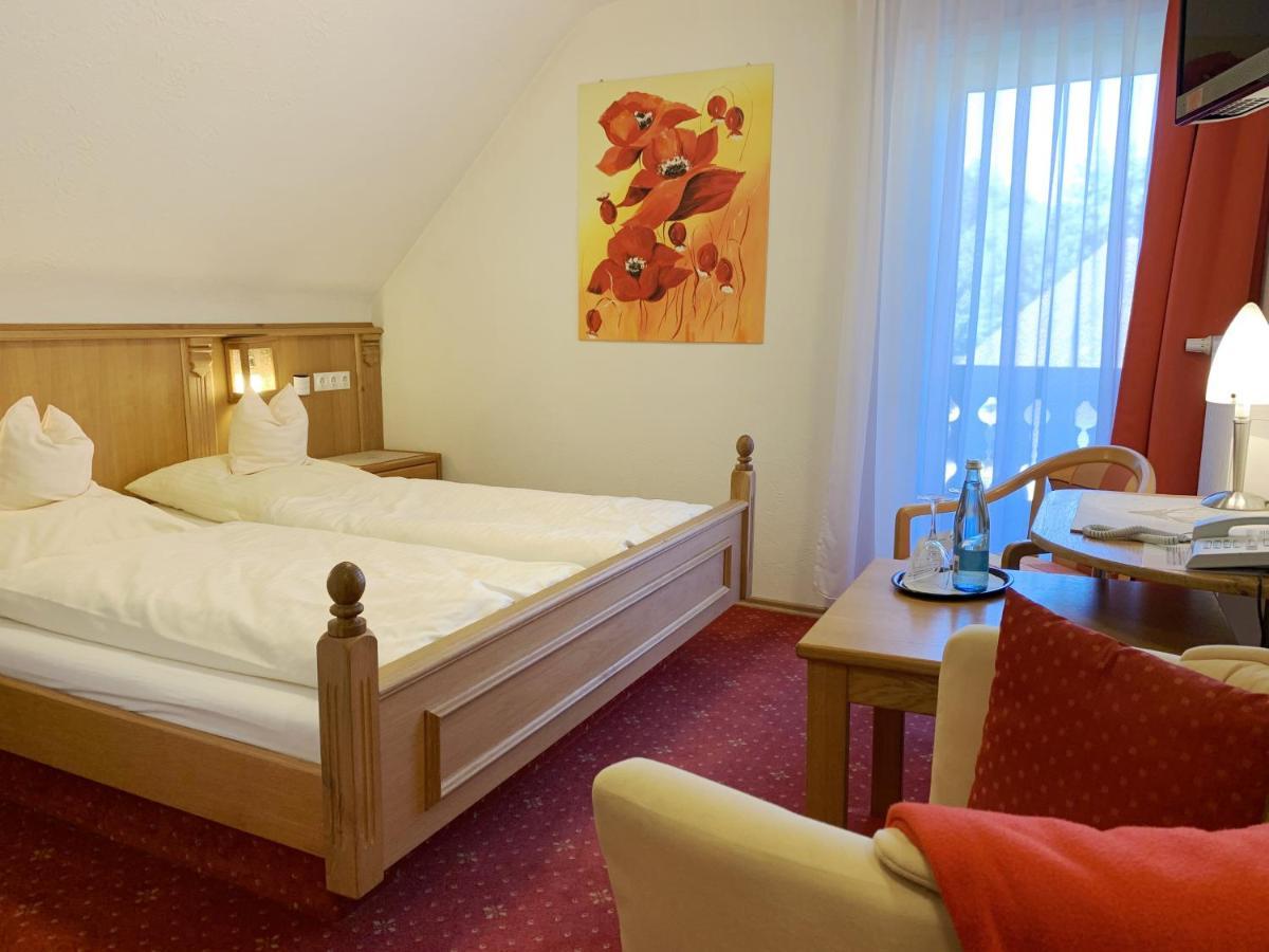 Landhotel Untere Kapfenhardter Muehle Unterreichenbach Exteriér fotografie