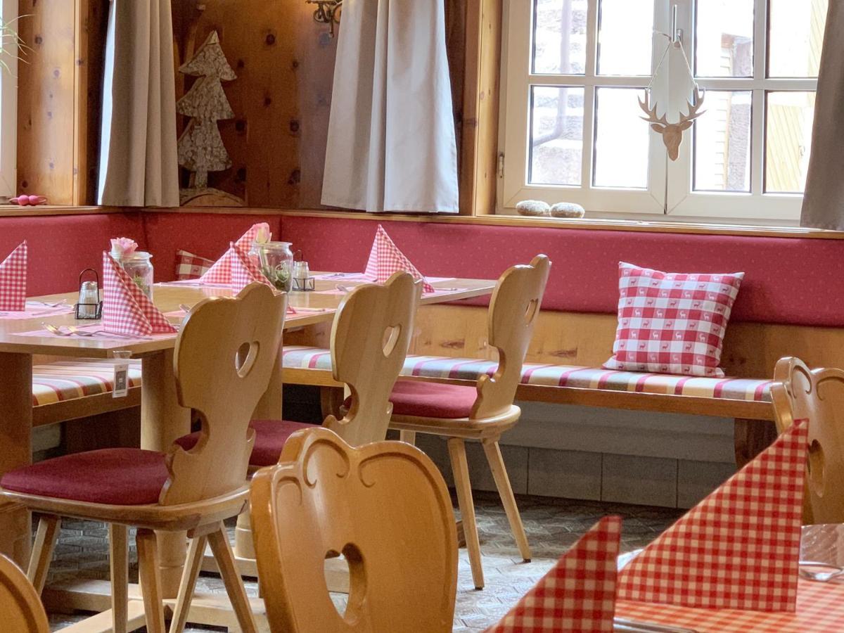Landhotel Untere Kapfenhardter Muehle Unterreichenbach Exteriér fotografie