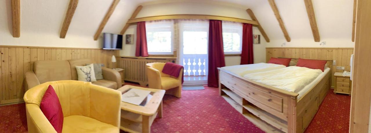 Landhotel Untere Kapfenhardter Muehle Unterreichenbach Exteriér fotografie
